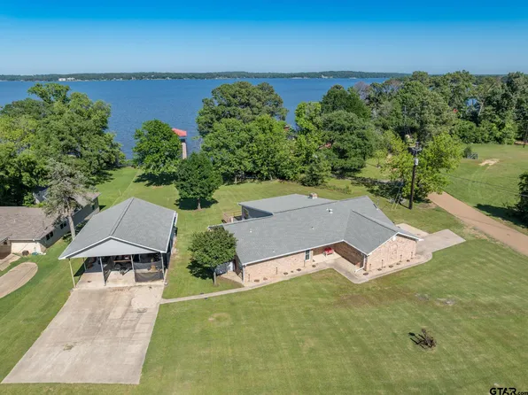 21523 Waterfront Dr, Chandler, TX 75758