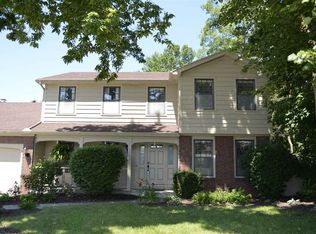 5725 Inland Trl, Fort Wayne, IN 46825