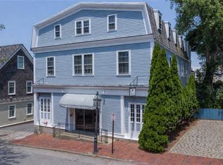 28 Pelham St, Newport, RI 02840