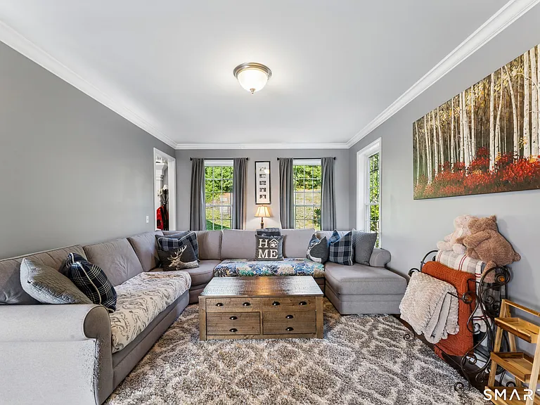 181 Martha Way — Photo 18