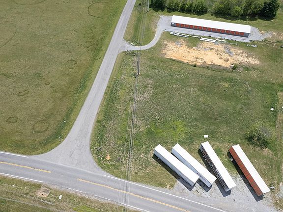 4th image of Gienow Rd