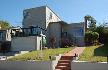 2nd image of 2318 Carquinez Ave