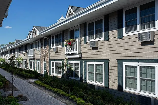 Fairfield Waterside At Sayville