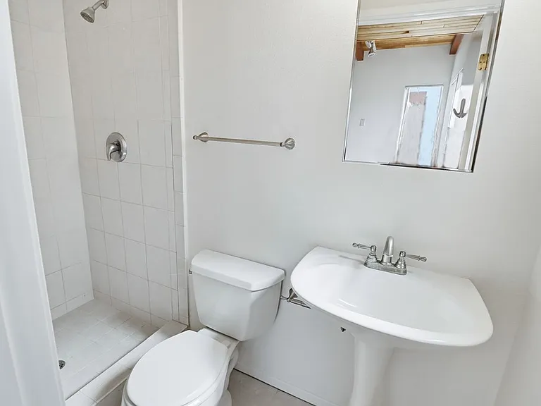 3731 Riviera Dr — Photo 19