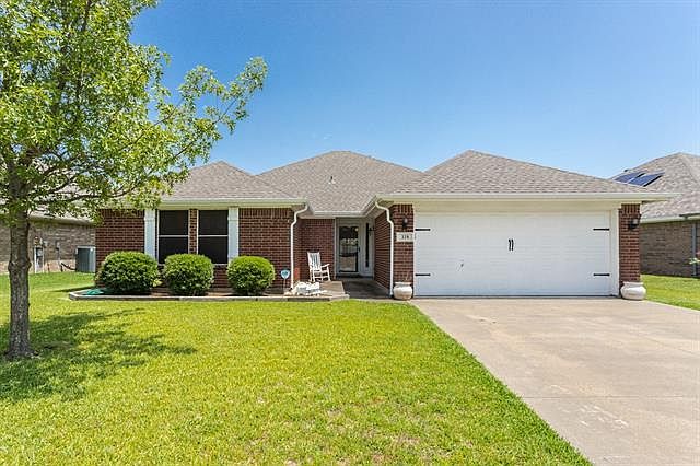 1st image of 328 Vera Dr