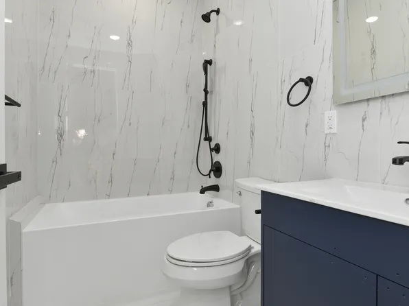 221 Columbia Avenue image 28 of 50