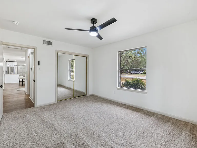 320 El Portal Dr — Photo 18