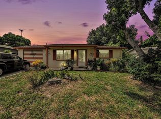 9015 Hermitage Ln, Port Richey, FL 34668