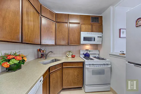 Sold by Halstead Real Estate | media 2