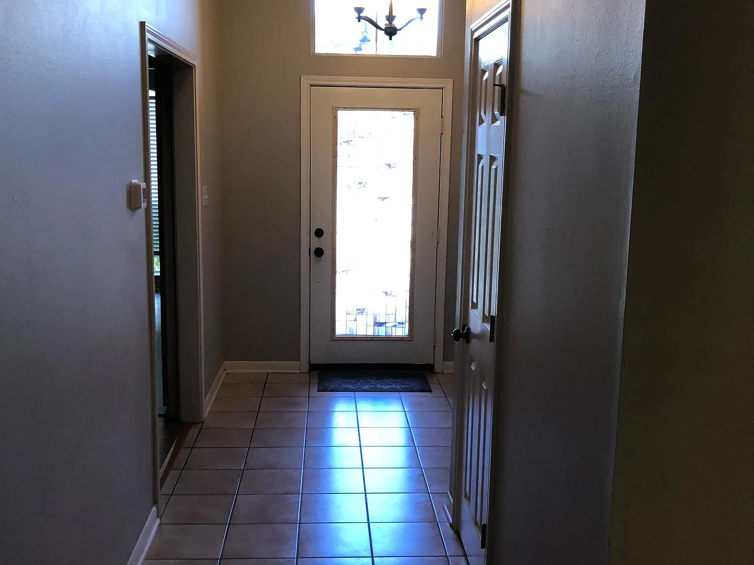 3 bed, 1550 sqft, $1,900 — Photo 2