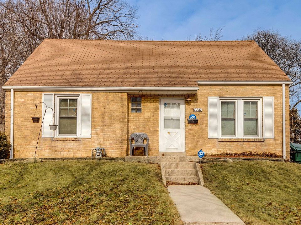 1st image of 2210 W Crescent Ave