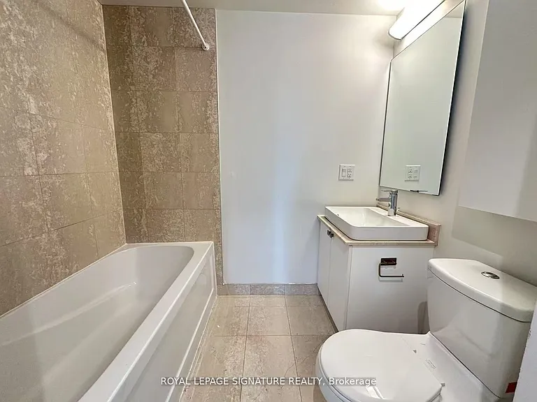 14 York St #2401 — Photo 7