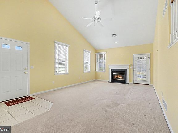 2nd image of 1928 Limestone Dr