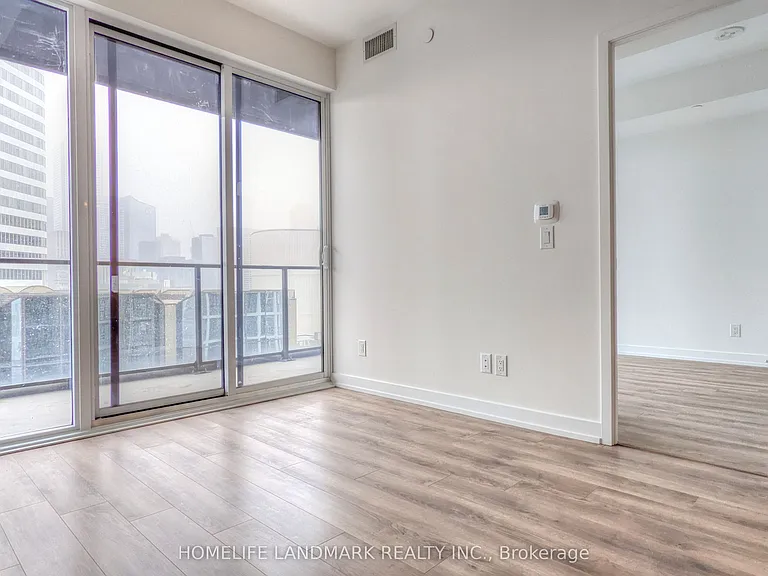 20 Edward St #1606 — Photo 17