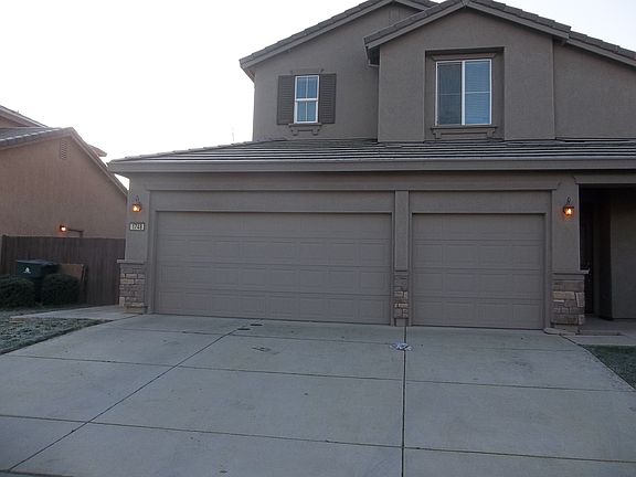 2nd image of 1748 Cobblestone Dr