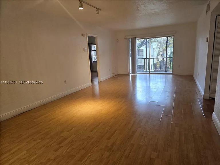7925 SW 104th St #201-E — Photo 36