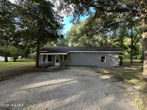 14821 Bayfield Road, Laurel Hill, NC 28351