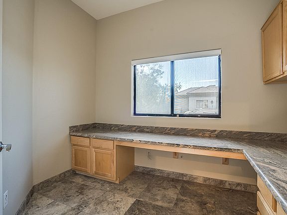 3rd image of 4533 N 22nd St Unit 213