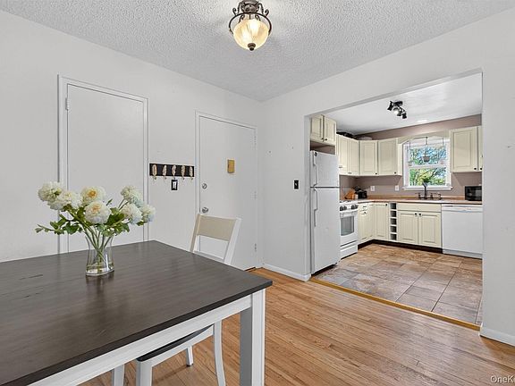 5th image of 133-3 S Highland Avenue #5B