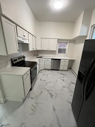36 Market St #1 Photo 1