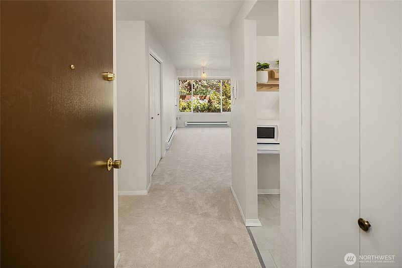 3rd image of 6055 35th Avenue SW #107
