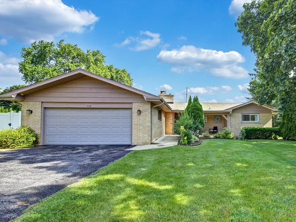 116 E Brittany Dr, Arlington Heights, IL 60004