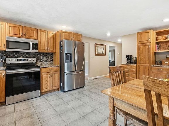 5th image of 38 Marjac Rd
