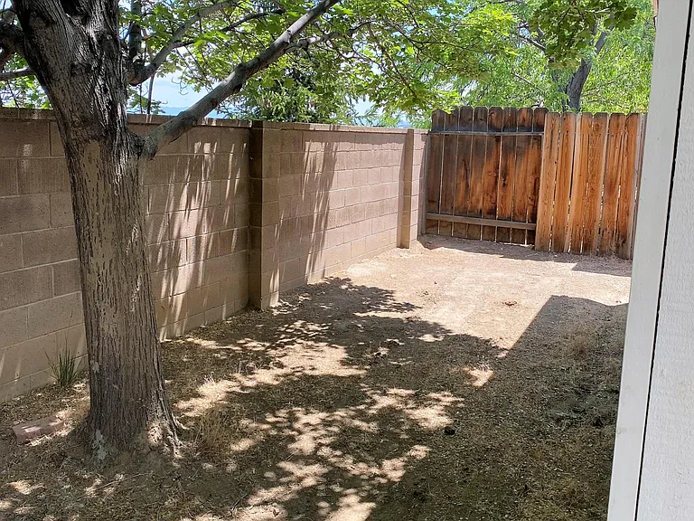 1940 Sierra Highlands Dr — Photo 39