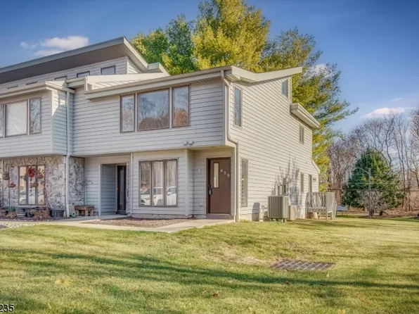 420 Iroquois Ct, Andover Twp., NJ 07848