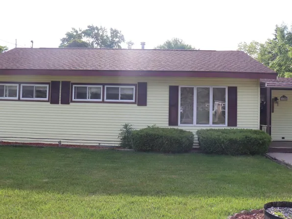 1100 Heavenridge Rd, Essexville, MI 48732