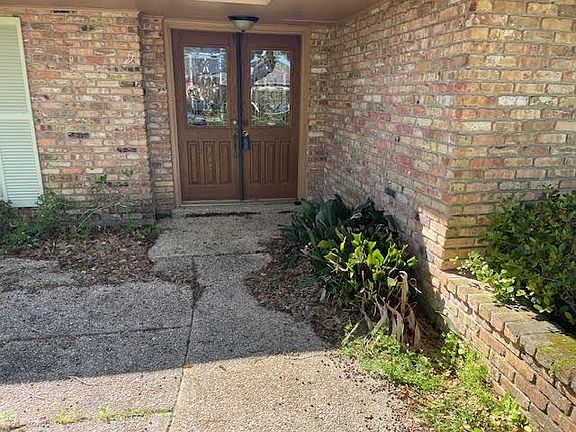 3rd image of 79 Holly Dr