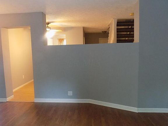 4th image of 4055 Meadowick Dr