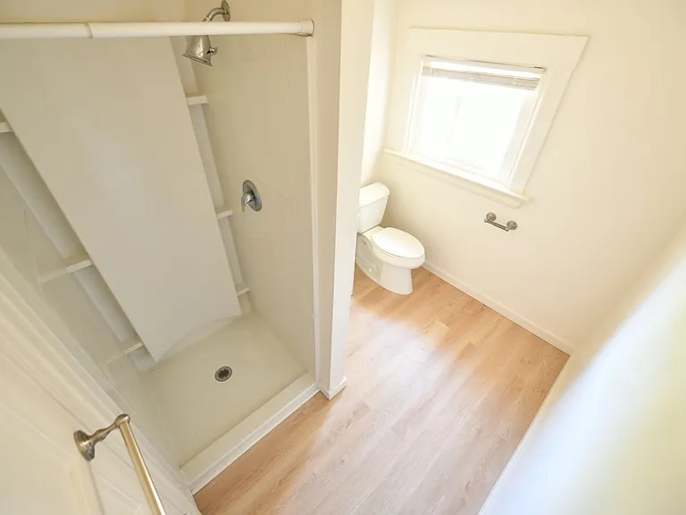2517 Regent St — Photo 12