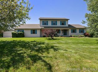5110 Dio Dr, Cedar Springs, MI 49319
