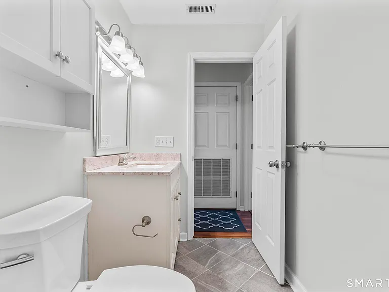 31 High St #4-2C — Photo 13