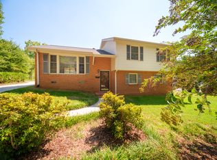 4111 Seaforth Dr, Charlotte, NC 28205