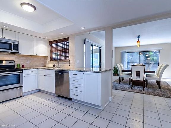 5th image of 7992 Snowberry Cir