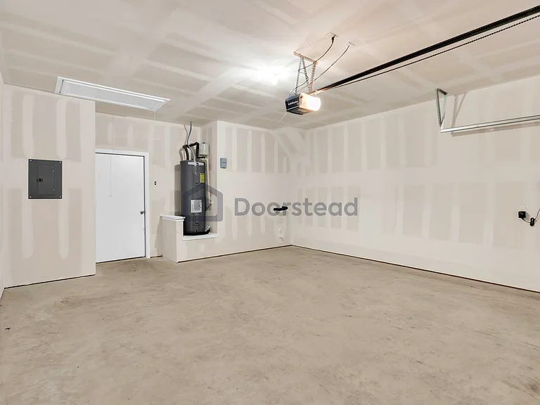 121 Naset Dr — Photo 27