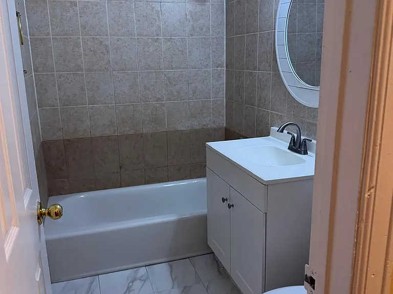 434 College Dr — Photo 5