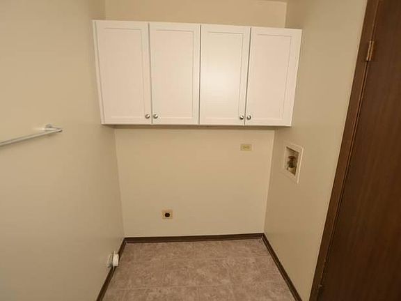 4th image of 815 Woods Ave #2