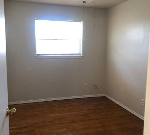 4th image of 709 N Norman Ave