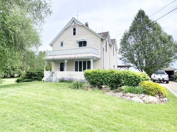1016 Pleasant St