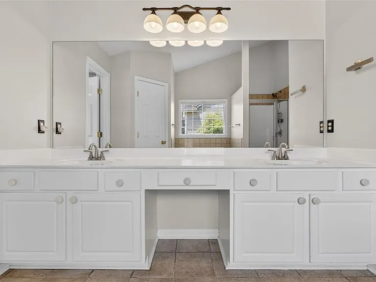 28 Stonehenge Ct — Photo 36
