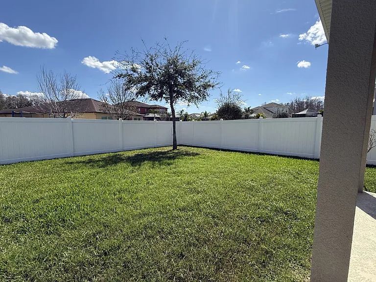 1946 Hidden Springs Dr — Photo 38