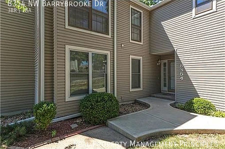 1st image of 8354 NW Barrybrooke Dr