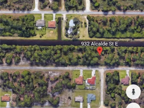 932 Alcalde, Lehigh Acres, FL 33974