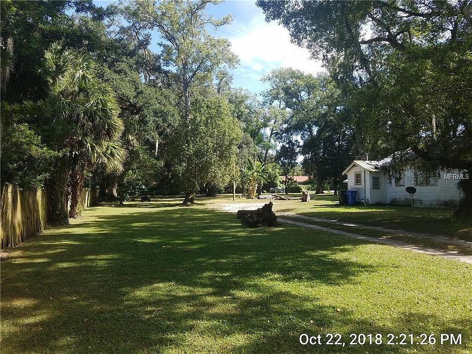 2nd image of 127 N Pinewood Ave