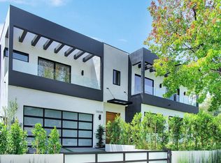 16108 Dickens St, Encino, CA 91436