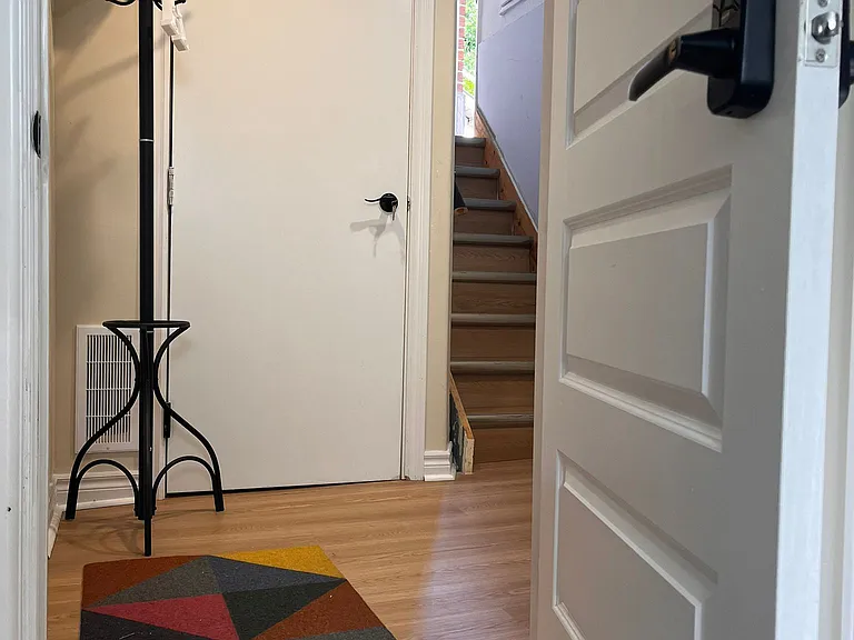 280 Thirtieth St #2 — Photo 1