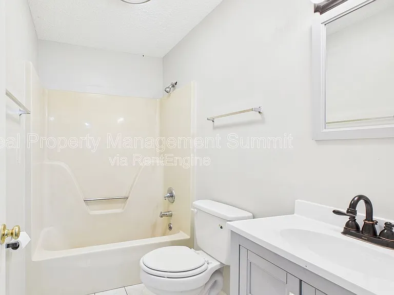 325 Campbell St. — Photo 18